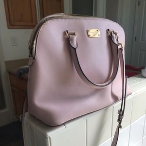 Michael Kors Baby Pink Purse with crossbody strap